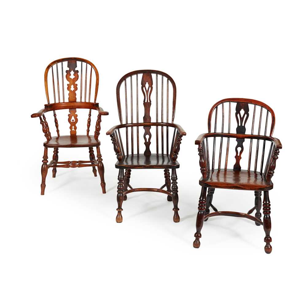 THREE ASH AND ELM WINDSOR CHAIRS 19TH 36fe52