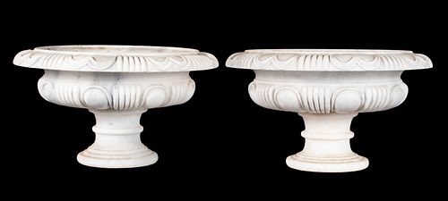 PAIR OF MARBLE GARDEN URNSPAIR 370073