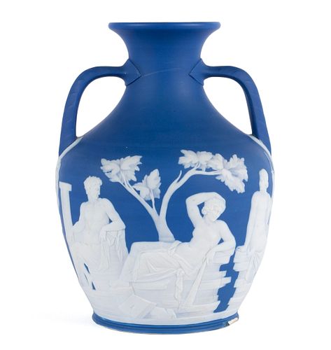 BLUE AND WHITE WEDGWOOD PORTLAND 3700ab