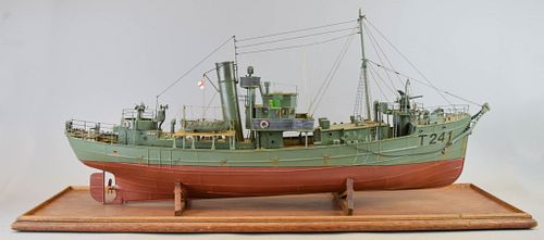 HMS SIR KAY T241 MINESWEEPER SHIP MODELMetal