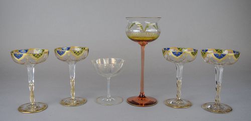 STEMWARE GROUPING4 champagne coupes 370173