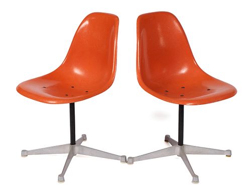 PAIR OF EAMES FOR HERMAN MILLER 370212