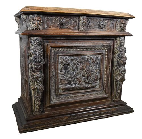 18TH CENTURY CONTINENTAL CARVED 3702f3