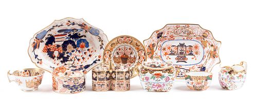 EIGHT PIECES OF ENGLISH PORCELAINEIGHT