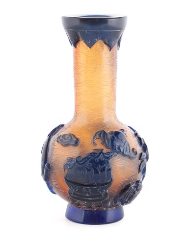 COBALT ON AMBER PEKING GLASS VASECOBALT 3703c3