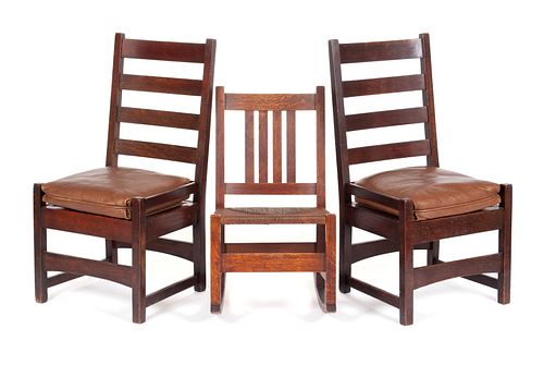 A PAIR OF STICKLEY OAK SIDE CHAIRS AND