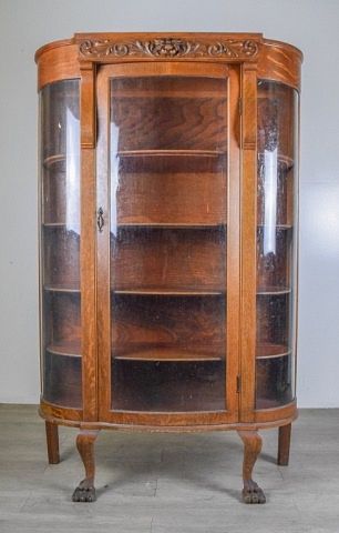 VICTORIAN OAK CABINET WITH CURVED 370480