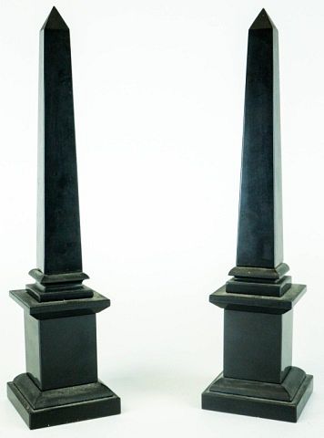 PAIR OF BLACK MARBLE OBELISKSPair 370557