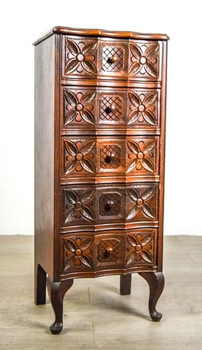 CARVED JACOBEAN STYLE WALNUT CHESTCarved 370640