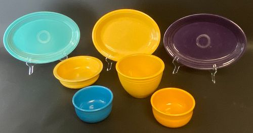 7 VINTAGE FIESTAWARE SERVING PIECES3