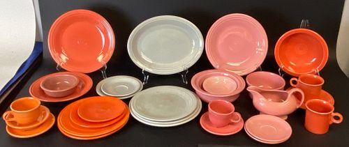 30 PIECES FIESTAWARE INCLUDING 3706d9