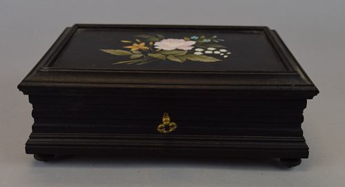 PIETRA DURA BOXWooden box with