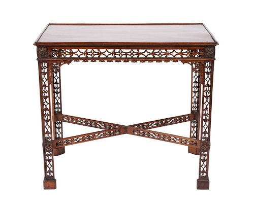 CHIPPENDALE STYLE MAHOGANY TEA 37074b