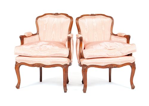 PAIR OF LOUIS XV STYLE CHILD S 37080c