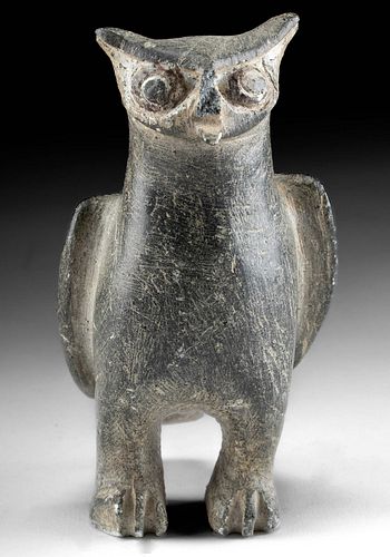 SIGNED 20TH C. INUIT SOAPSTONE OWL BY
