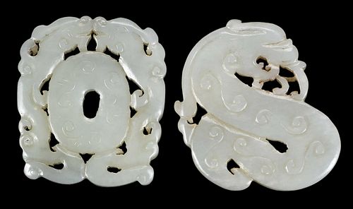 TWO CHINESE CARVED JADE DRAGON 3709df