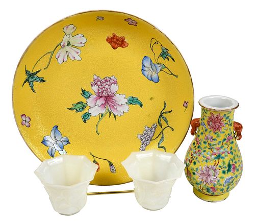 FOUR CHINESE TABLE OBJECTS19th 20th 3709f3