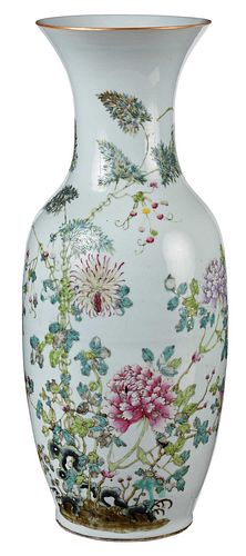 CHINESE FAMILLE ROSE ENAMELED PORCELAIN 370a04
