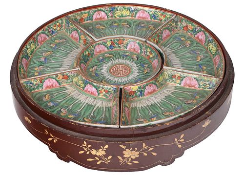 CHINESE ENAMEL DECORATED PORCELAIN 370a00