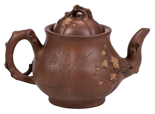 NATURALISTIC LIDDED YIXING CLAY 370a54