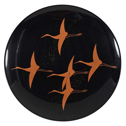 JAPANESE LACQUER PLATE WITH FLYING CRANESblack