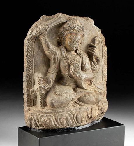 17TH C NEPALESE STONE STELE OF 370ab1