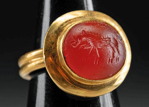 GOLD RING W ROMAN CARNELIAN INTAGLIO 370b09