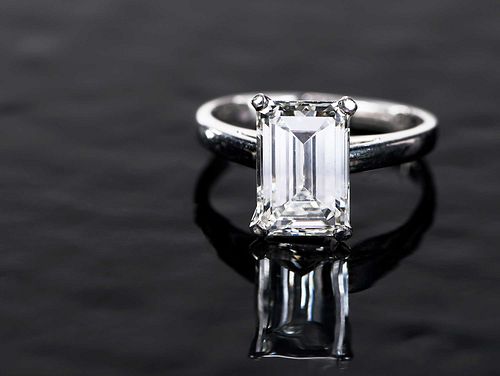 PLATINUM 3.83CT. EMERALD DIAMOND RING