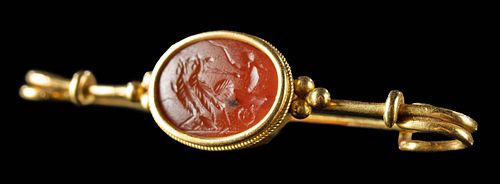 ROMAN INTAGLIO IN GOLD PIN SETTING  370ed2