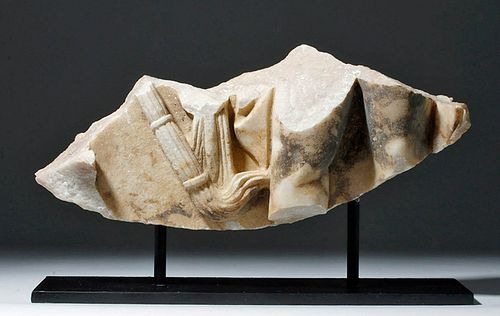 ROMAN MARBLE SARCOPHAGUS FRAGMENT