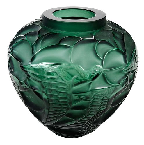 LALIQUE COURLIS GREEN GLASS VASEFrench  370fc3