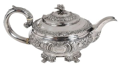 GEORGE III ENGLISH SILVER TEAPOTLondon  37102a