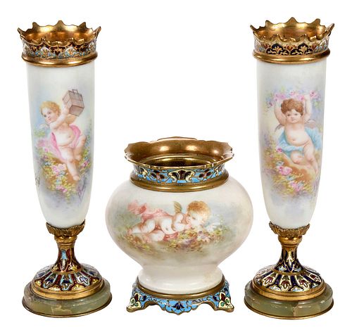 CONTINENTAL PORCELAIN VASE GARNITURE19th 37124a