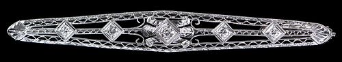 18KT DIAMOND BAR BROOCHfive round 3713ee