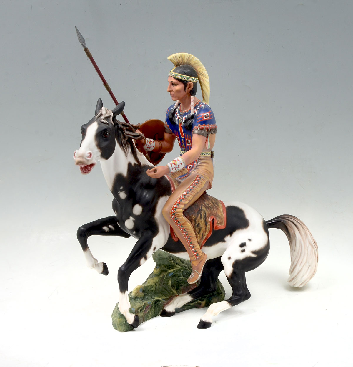 ROYAL DOULTON INDIAN BRAVE  36f002