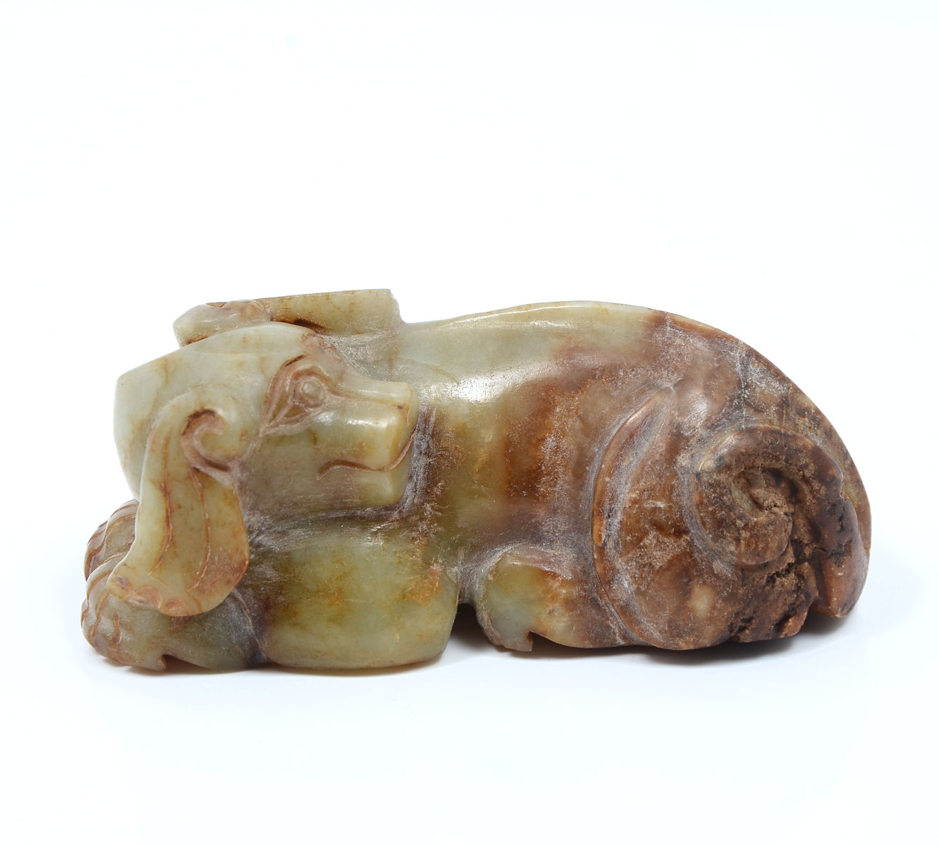 CARVED CHINESE RECUMBENT JADE DOG  36f082