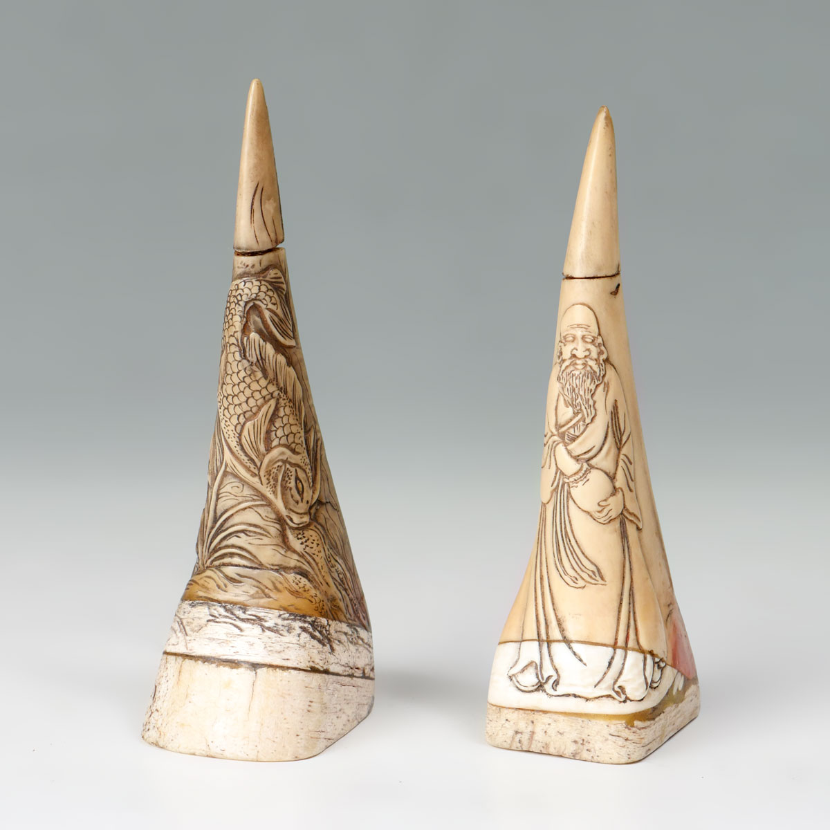 2 HORN BILL SCRIMSHAW SNUFF BOTTLES: