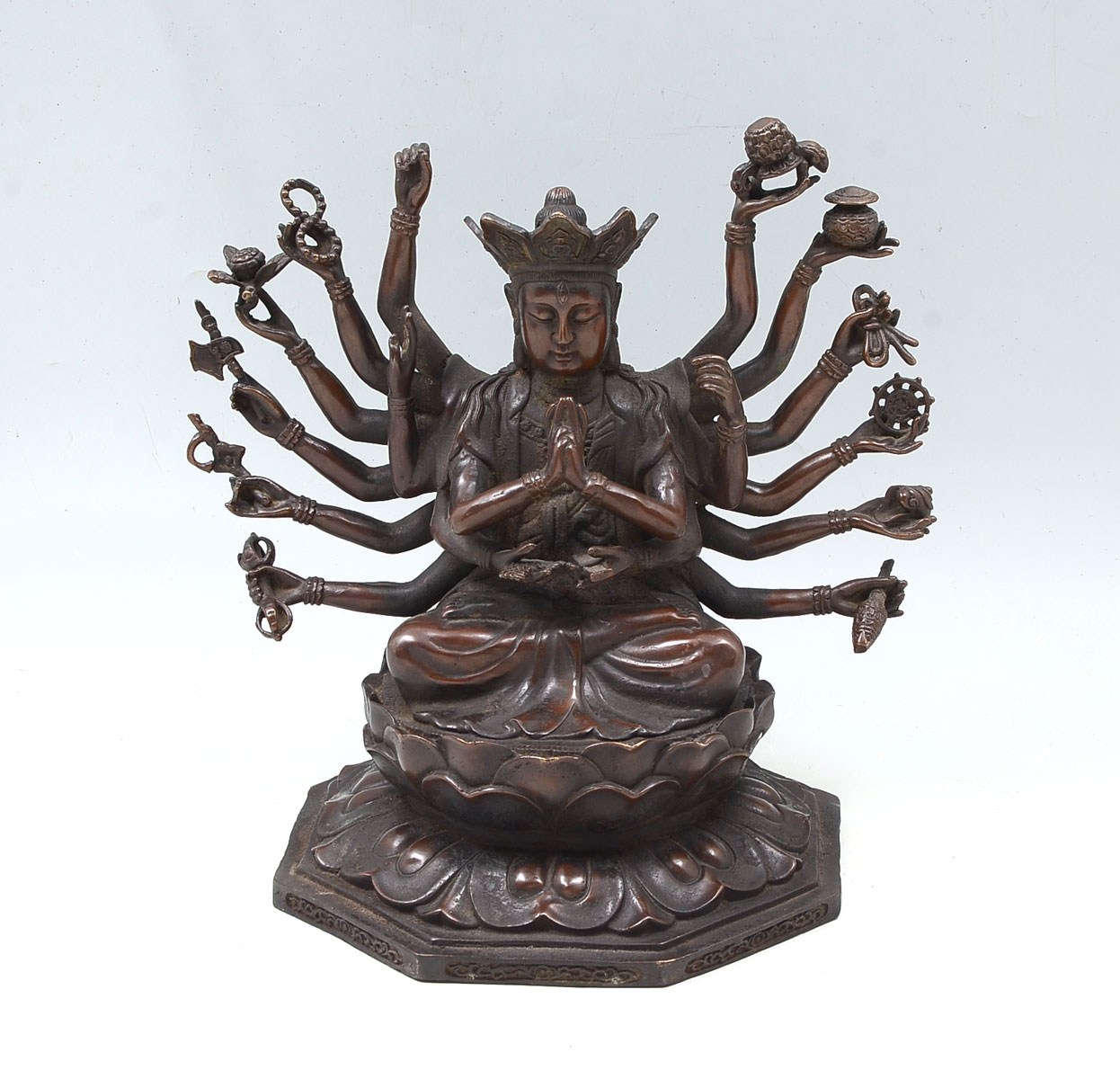 TIBETAN BRONZE 18 ARM KWAN YIN 36f194