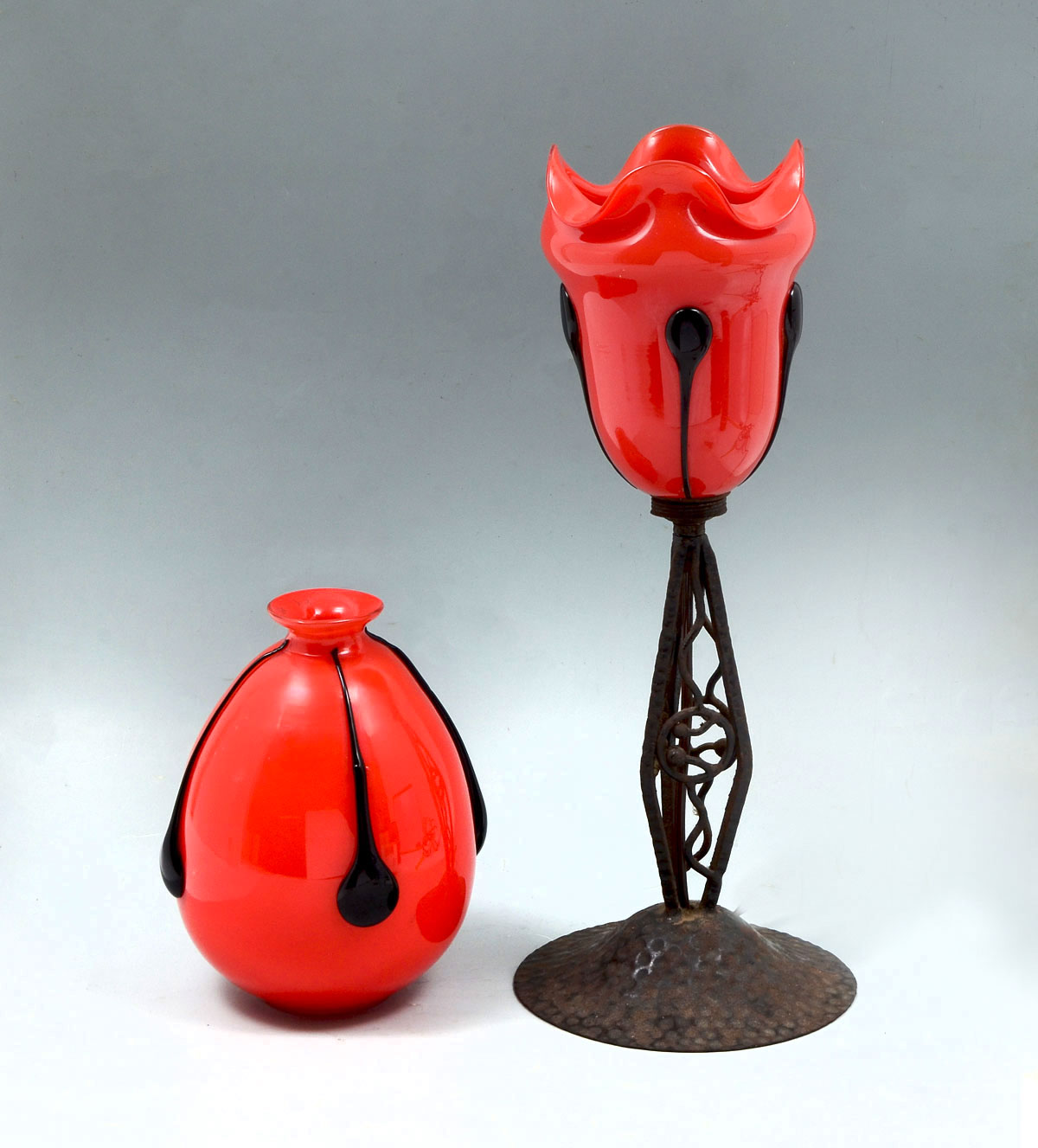 LOETZ TANGO RED & BLACK LAMP WITH