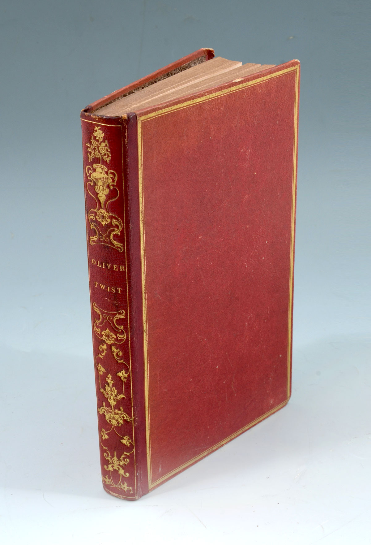 1839 OLIVER TWIST BOOK: Parisian red