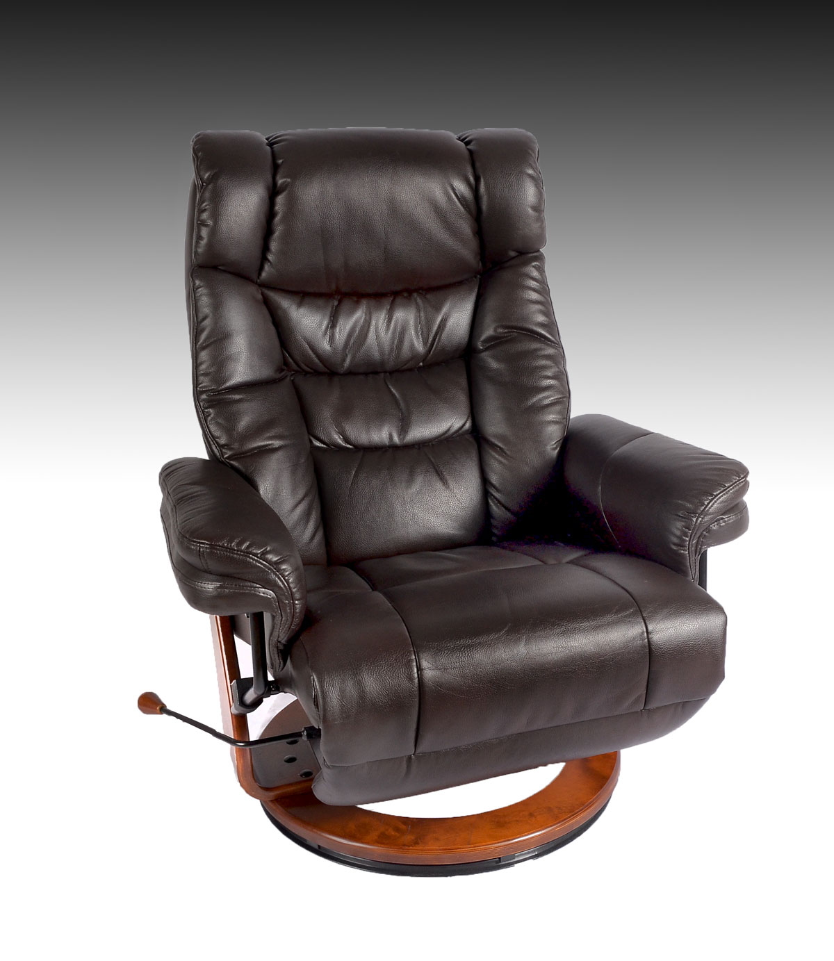 BENCHMASTER LEATHER RECLINING CHAIR  36f457