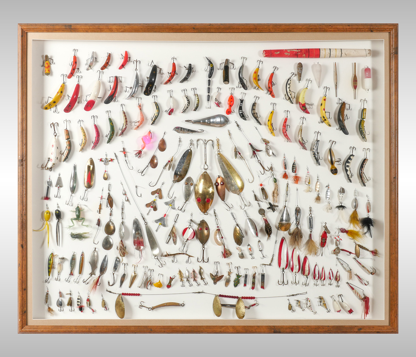 LARGE FRAMED FISHING LURE COLLECTION  36f472