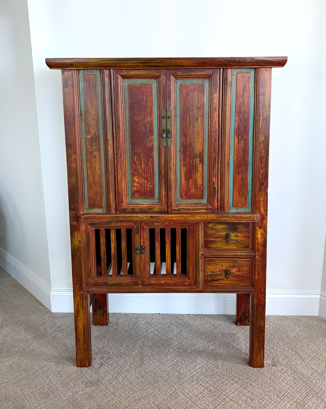 19TH CENTURY CHINESE CABINET Chinese 36f49a