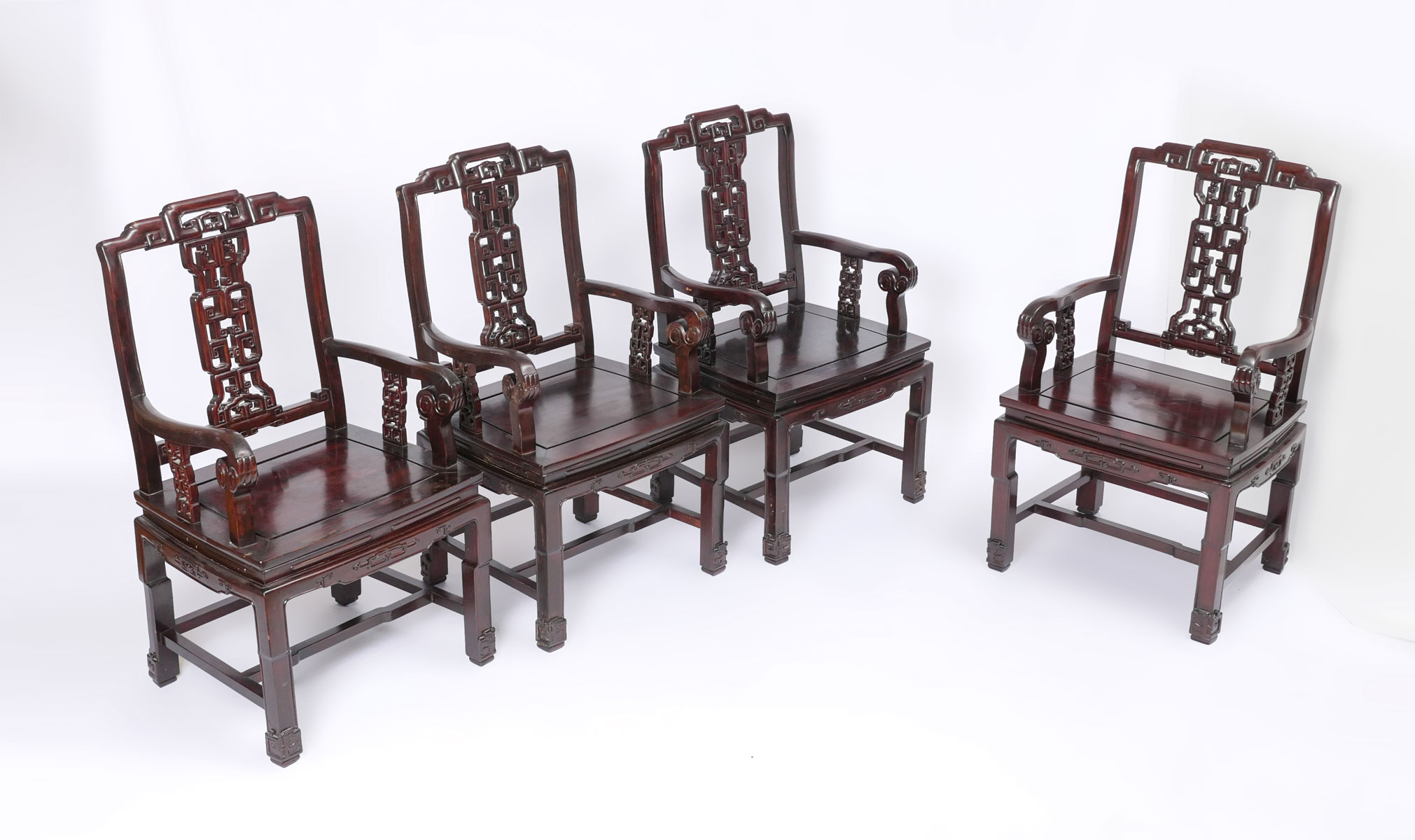 4 CARVED CHINESE ARMCHAIRS 4 carved 36f59c