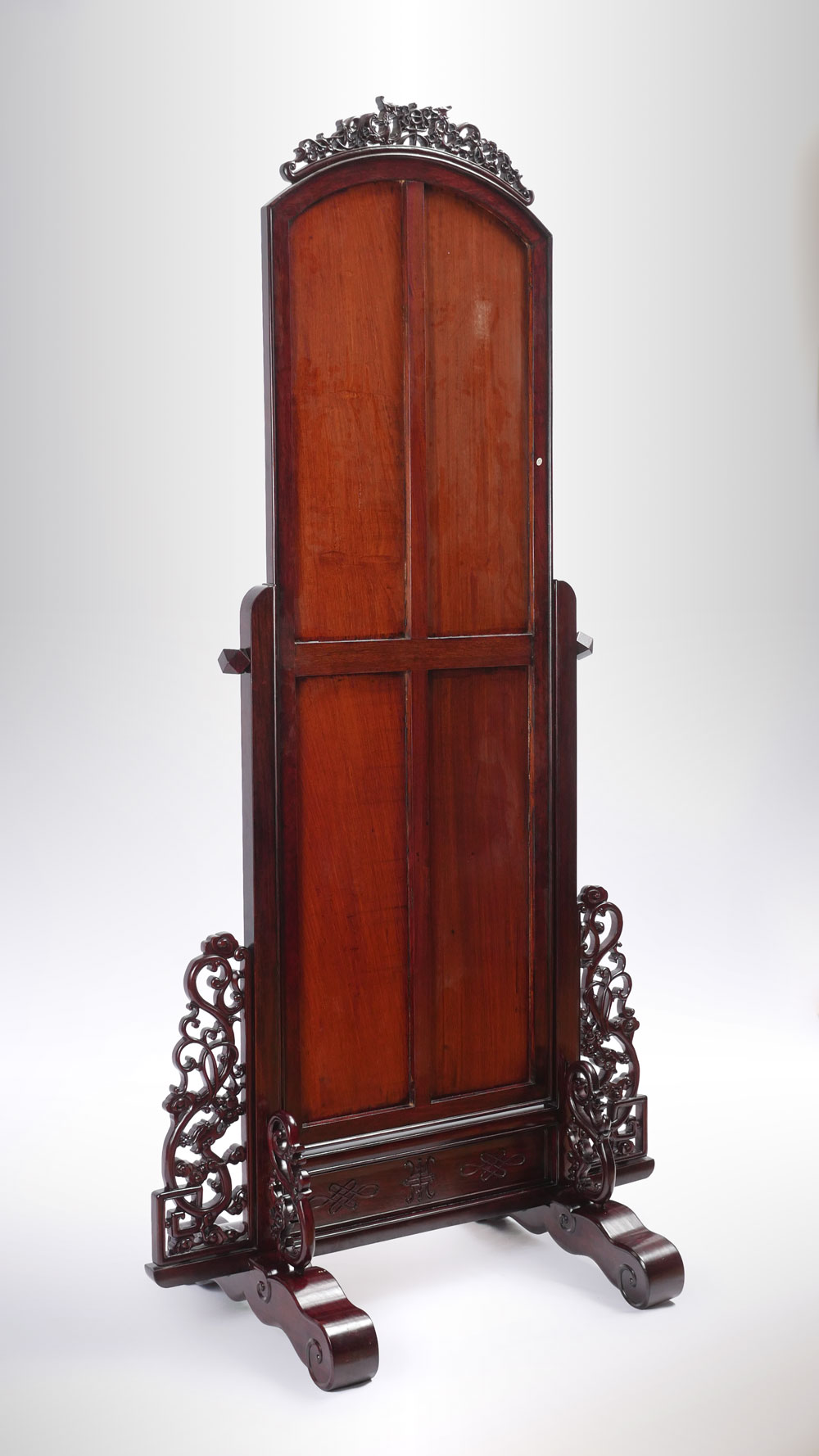 STANDING CHINESE ROSEWOOD DRESSING