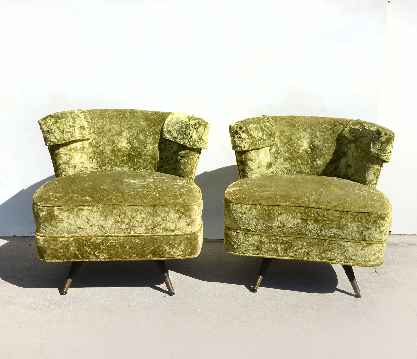 PAIR OF MID-CENTURY CRUSHED VELVET