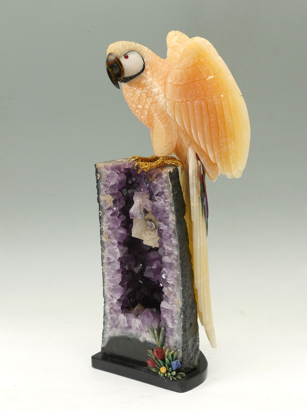 GEM CARVED PARROT ON AMETHYST GEODE  36f818