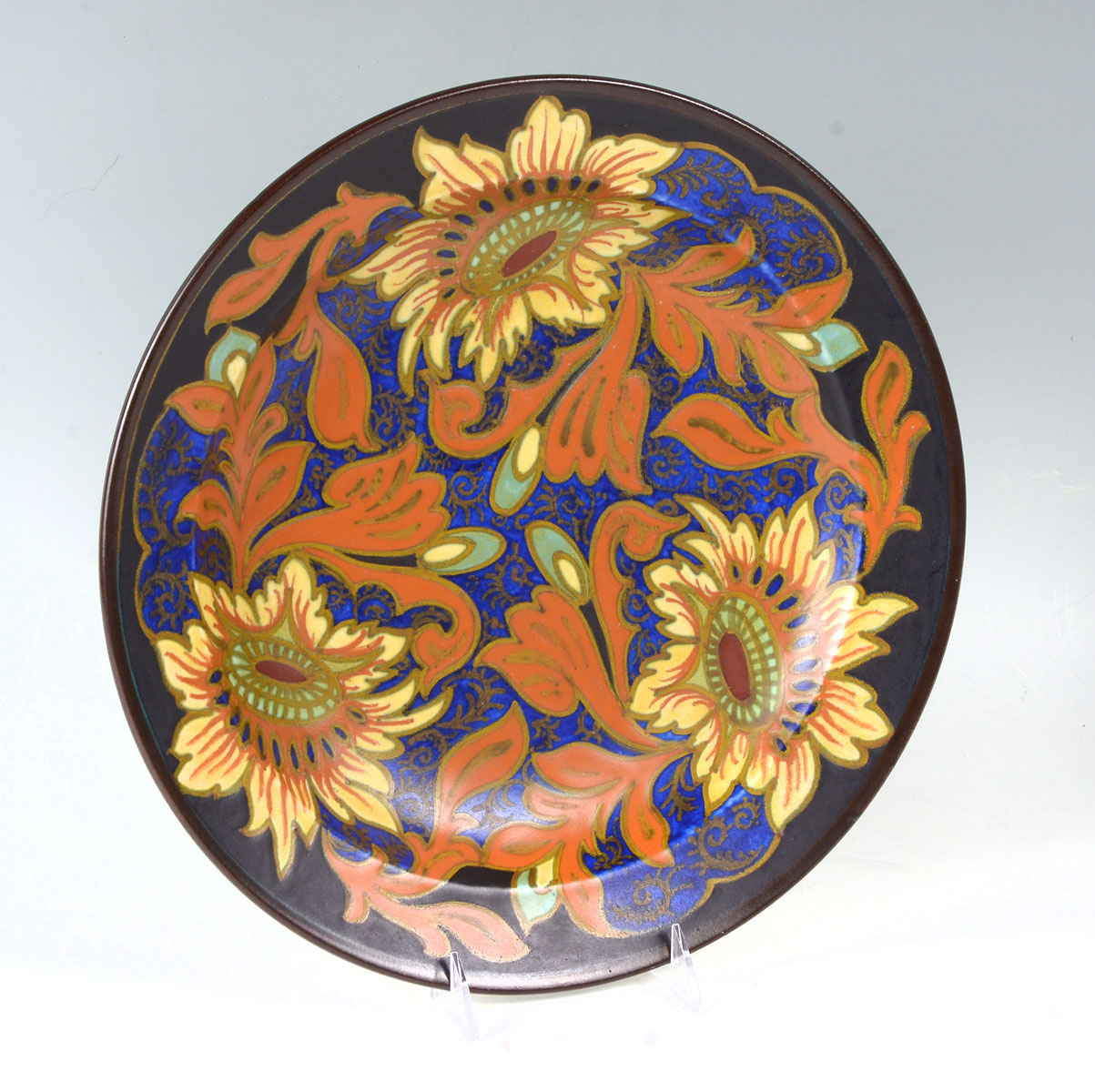 FLOWER AND FOLIATE GOUDA CHARGER  36f904