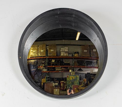 CONCAVE BLACK FRAMED MIRRORConcave