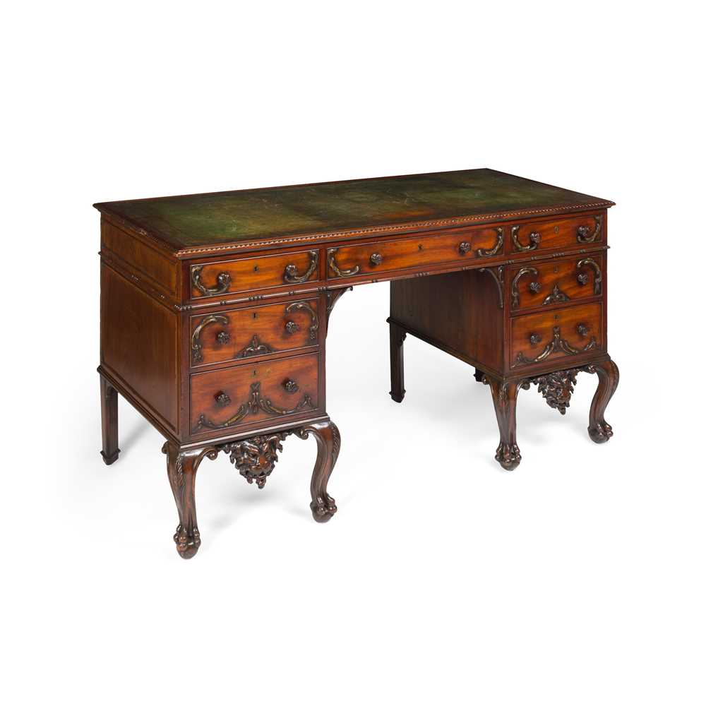 CHIPPENDALE REVIVAL MAHOGANY DESK LATE 36fcde